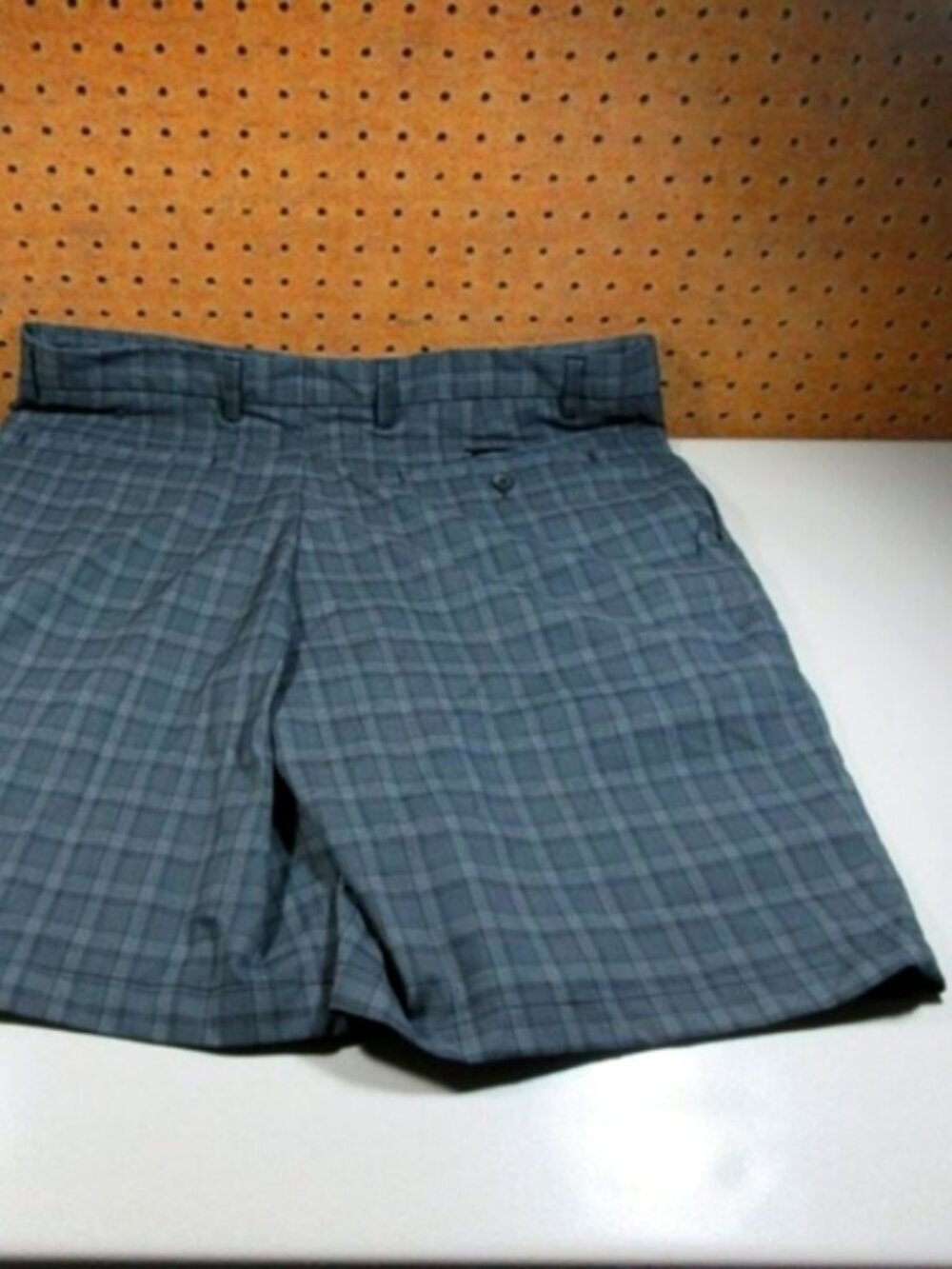 Slazenger mens gray an black plaid golf shorts 36 EUC
